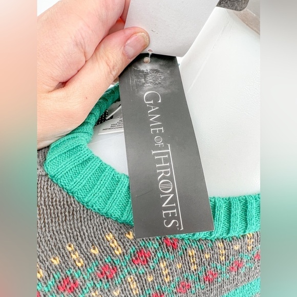 Game of Thrones “Tis The Last Season” Ugly Sweater - Picture 4 of 6